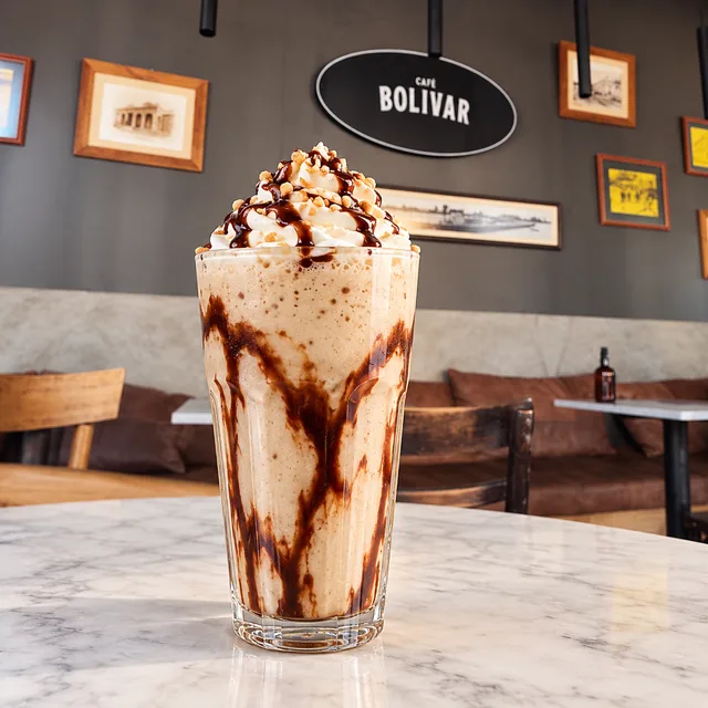 Imagen ilustrativa de Smoothie de banana split